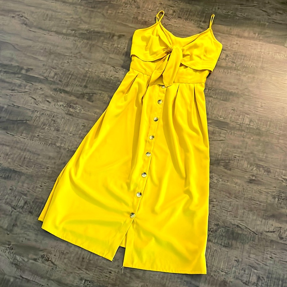 Yellow Style House Dress Medium/Large